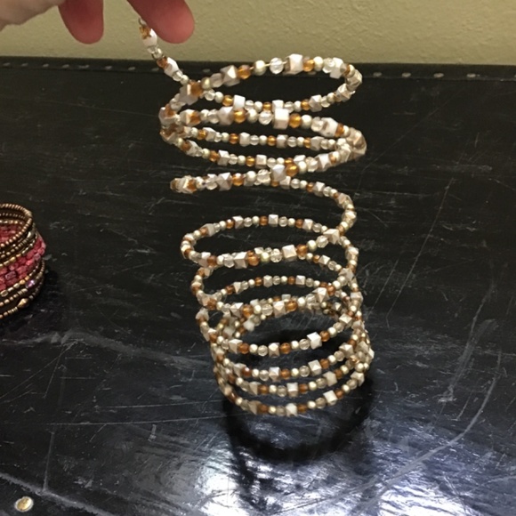 Set of 2 Multi-strand beaded bracelets - Picture 6 of 6